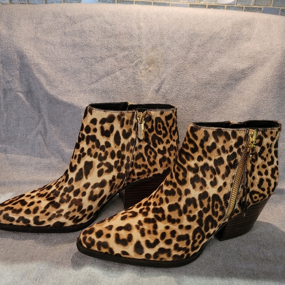 Sam Edelman Walden Leather Cow Hair Ankle Bootie NEW Size 7 - Picture 1 of 6